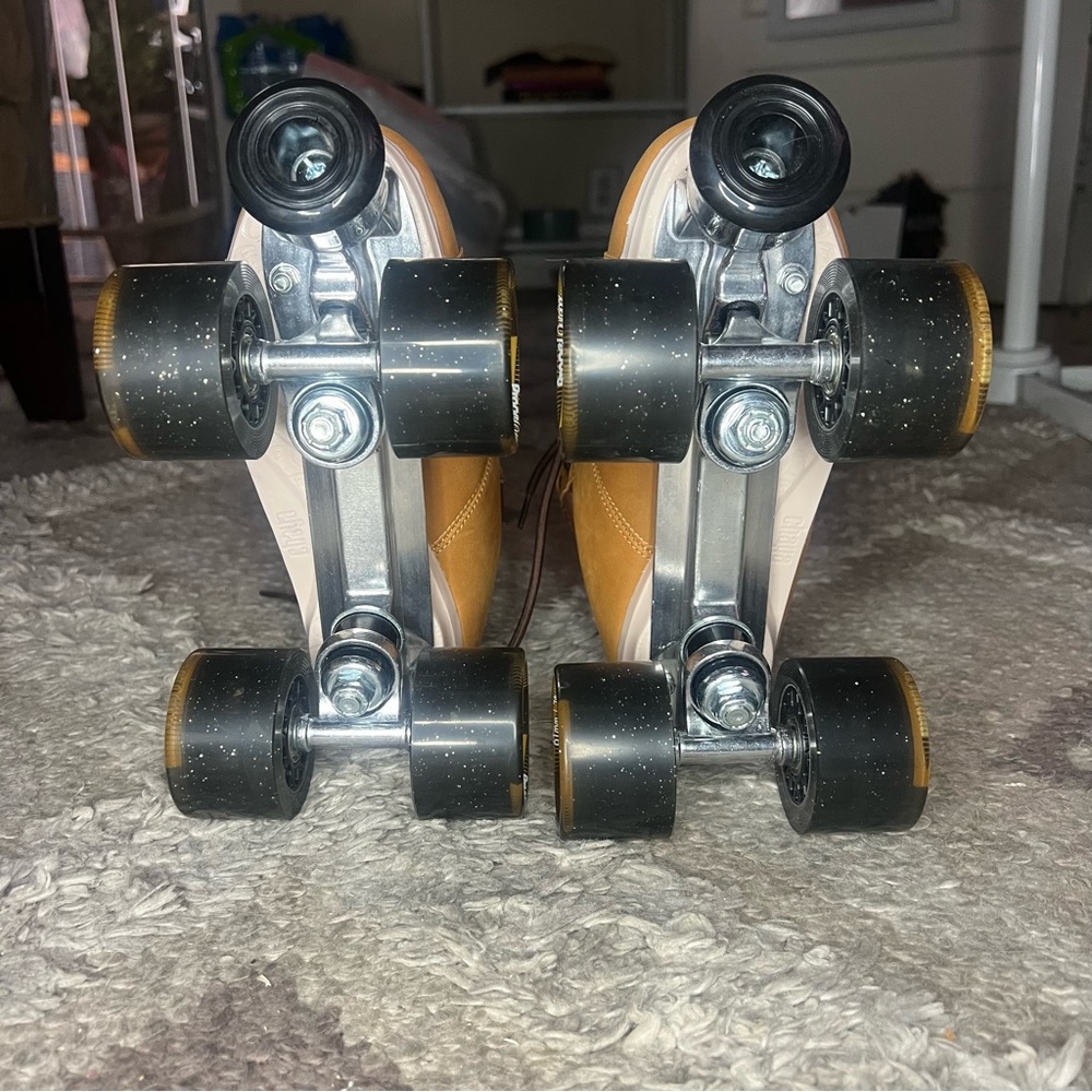 Tan Roller Skates by DC Shoes - Picture 4 of 9